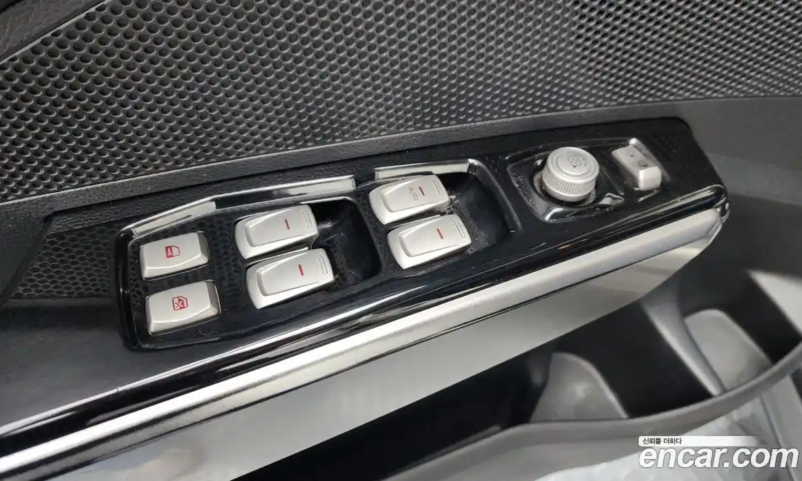 SsangYong TIBOLI 2015 1.6 Автомат в Москве № 30780, фото 5