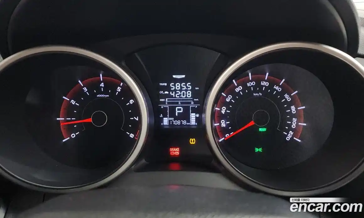 SsangYong TIBOLI 2015 1.6 Автомат в Москве № 30780, фото 9