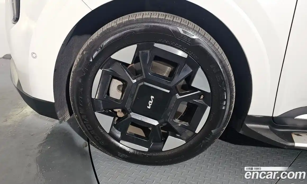 Kia Canival 2024 3.5 Автомат в Москве № 308334, фото 2