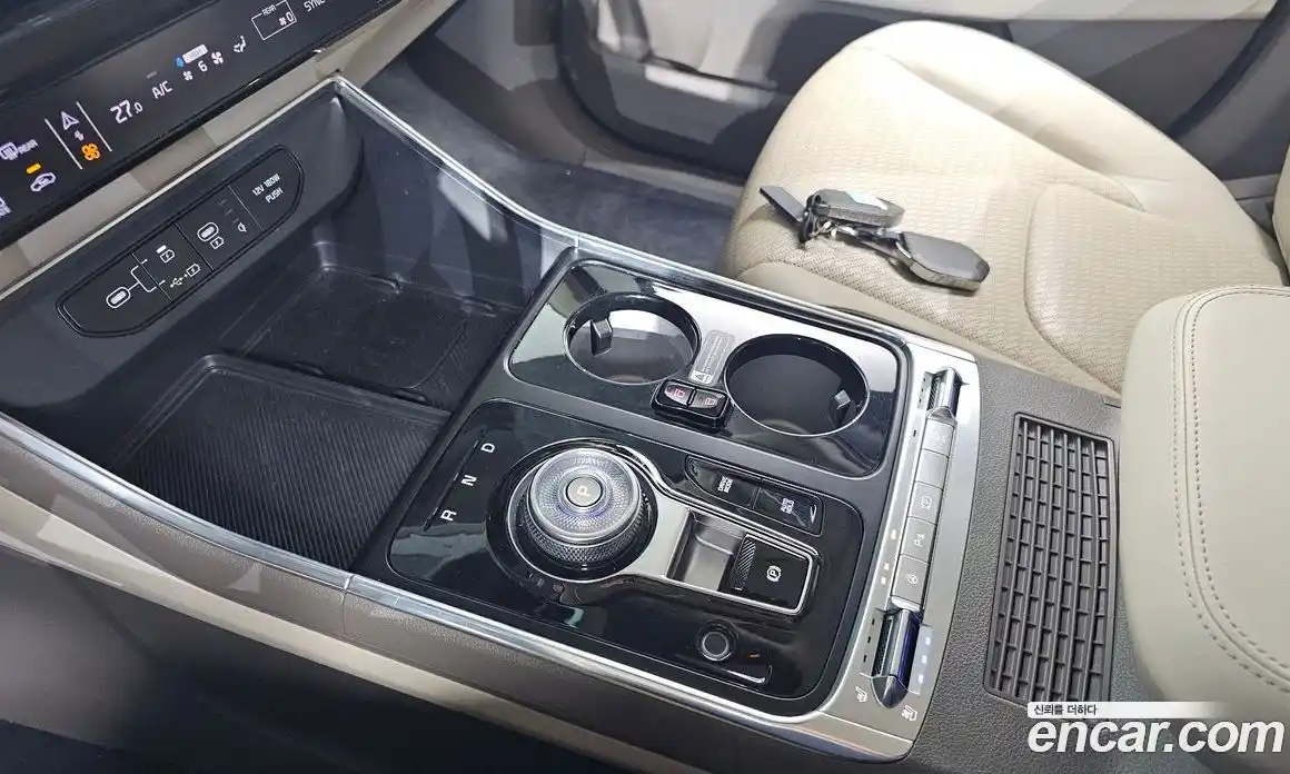 Kia Canival 2024 3.5 Автомат в Москве № 308334, фото 5