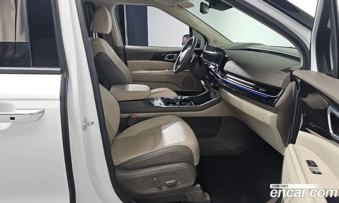 Kia Canival 2024 3.5 Автомат в Москве № 308334, фото 6