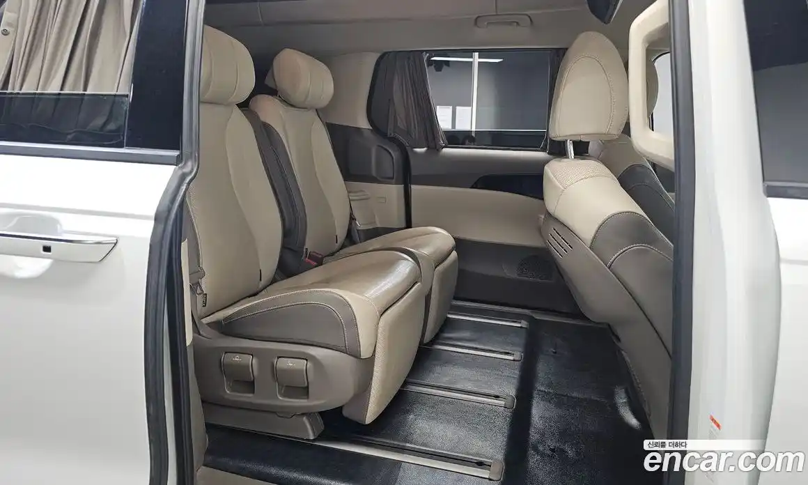 Kia Canival 2024 3.5 Автомат в Москве № 308334, фото 10