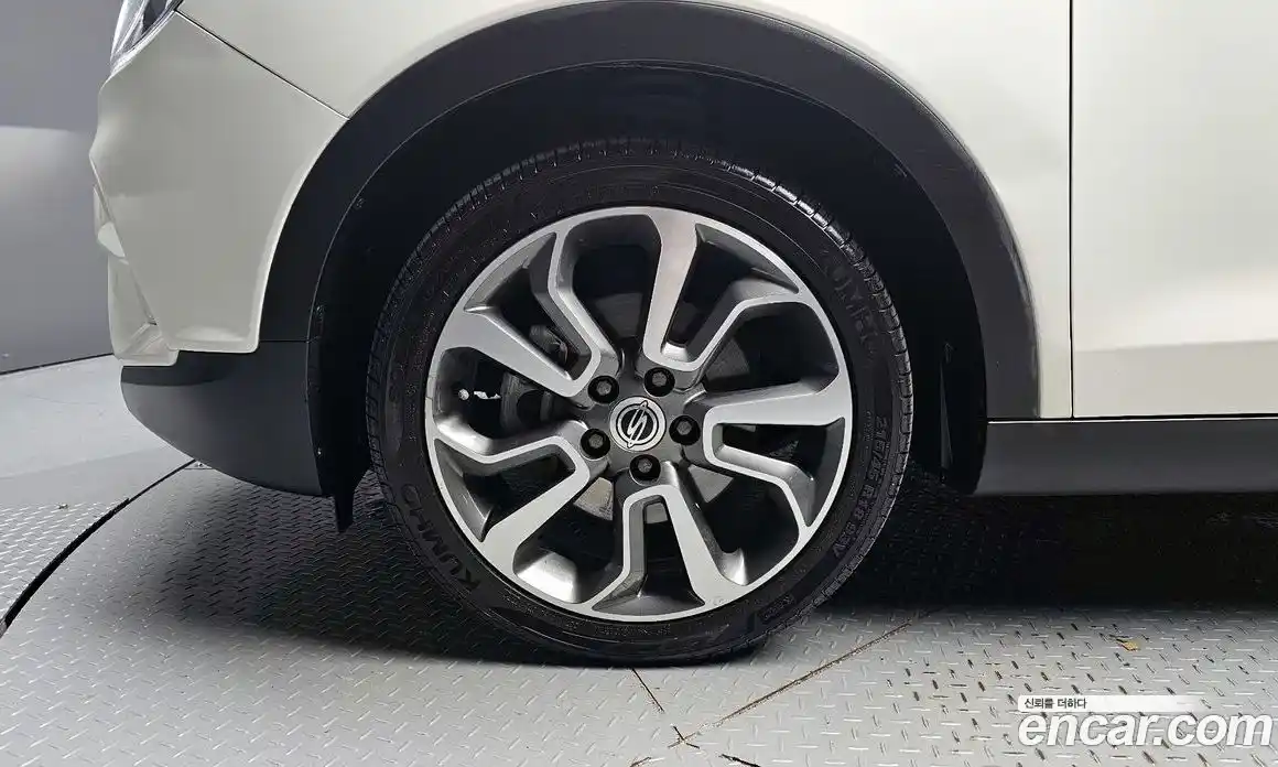 SsangYong TIBOLI 2016 1.6 Автомат в Москве № 31598, фото 5