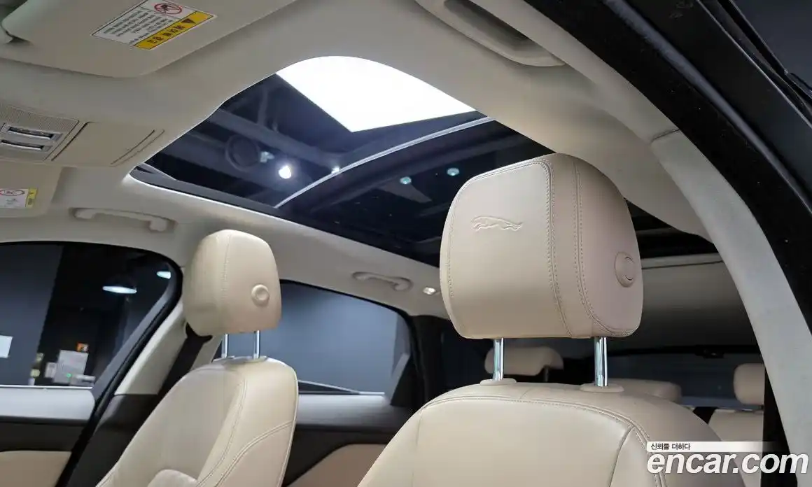 Jaguar F-Pace 2018 2.0 Автомат в Москве № 320239, фото 3