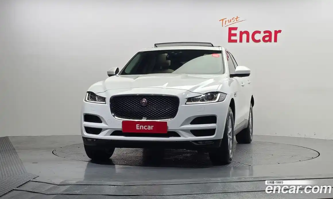 Jaguar F-Pace 2018 2.0 Автомат в Москве № 320239, фото 9