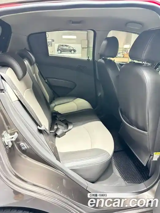 Chevrolet Spark 2012 1.0 Автомат в Москве № 328057, фото 13