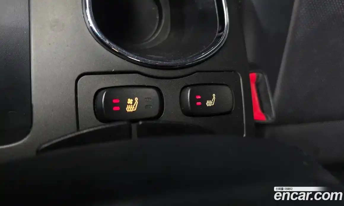 SsangYong Korando 2014 2.0 Автомат в Москве № 33086, фото 6