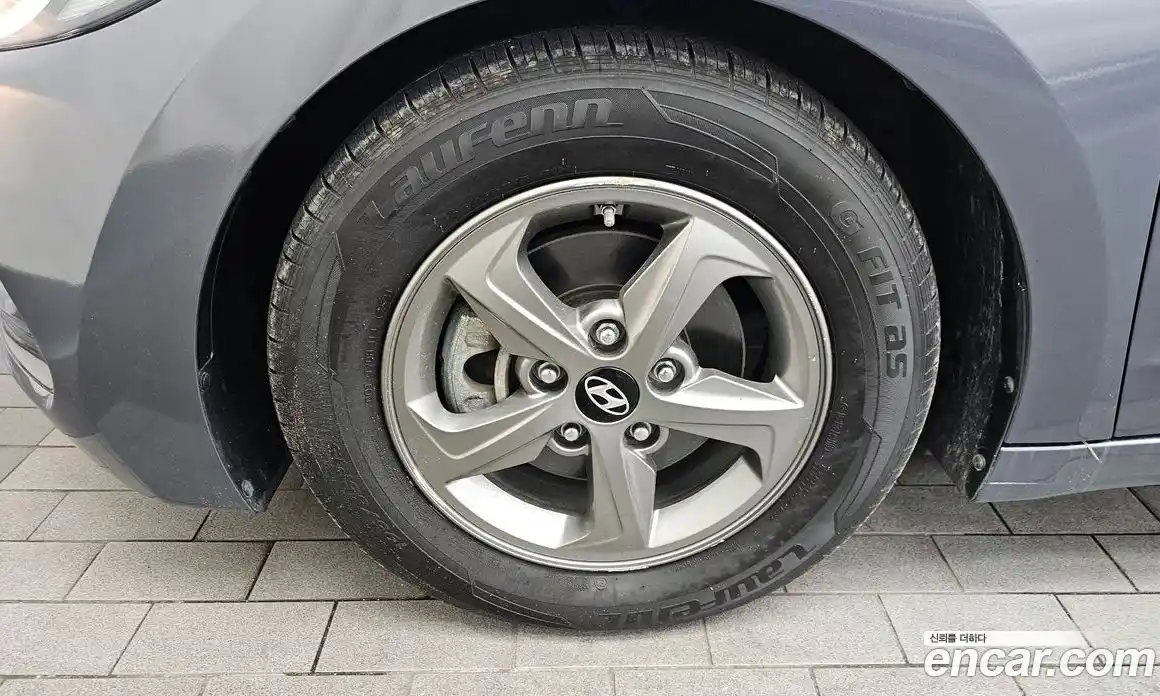 Hyundai Avante 2017 1.6 Автомат в Москве № 336029, фото 11