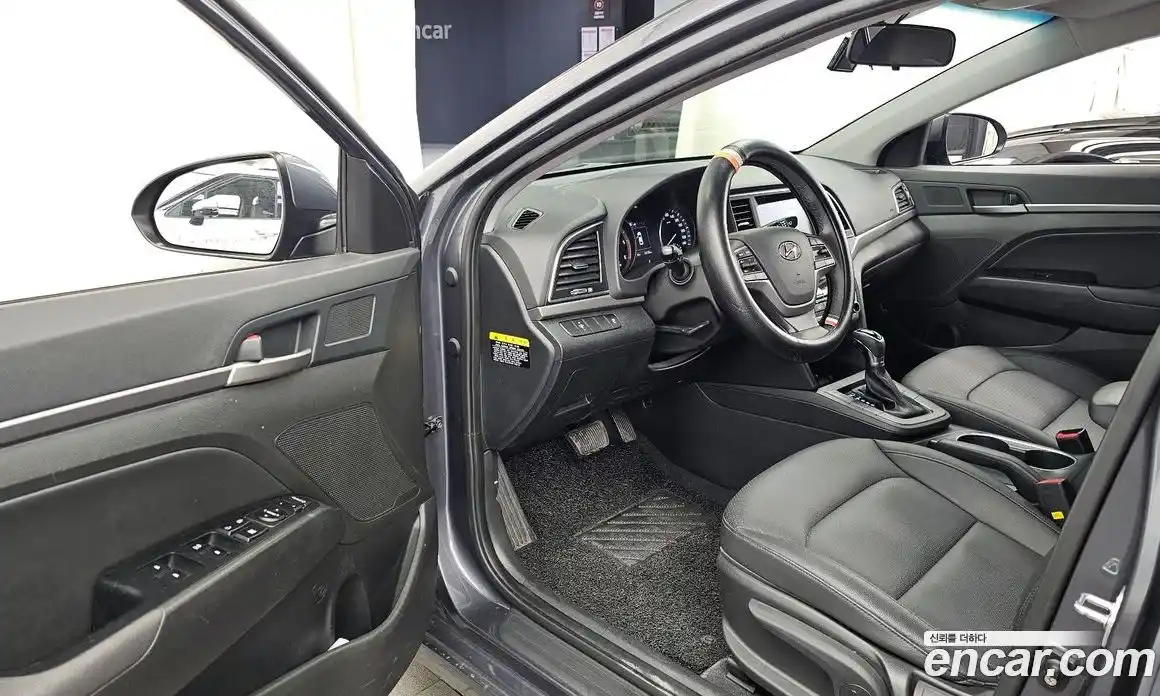 Hyundai Avante 2017 1.6 Автомат в Москве № 336029, фото 20