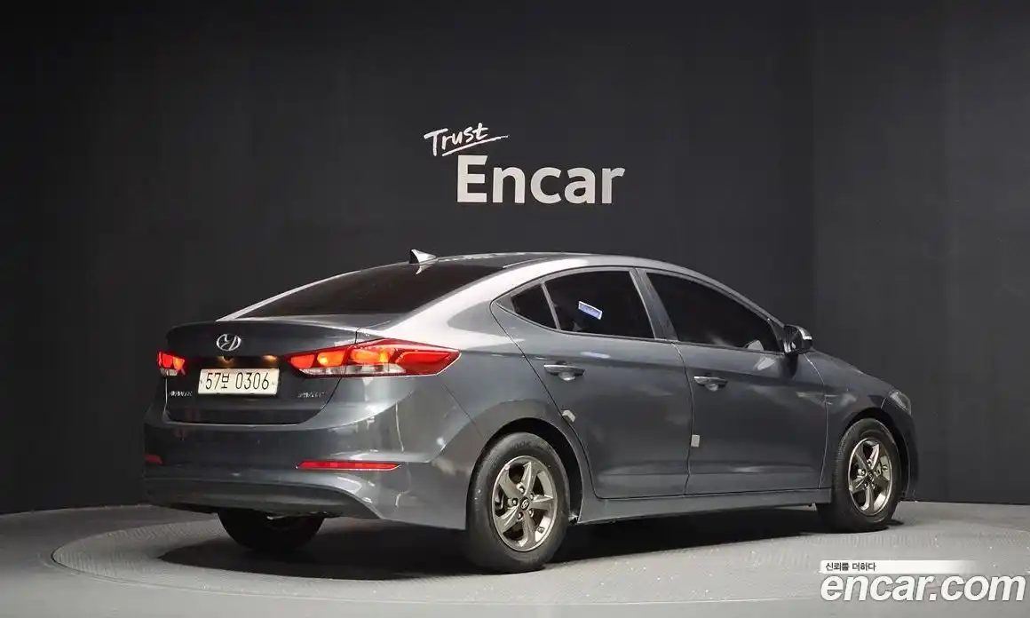 Hyundai Avante 2017 1.6 Автомат в Москве № 336029, фото 5