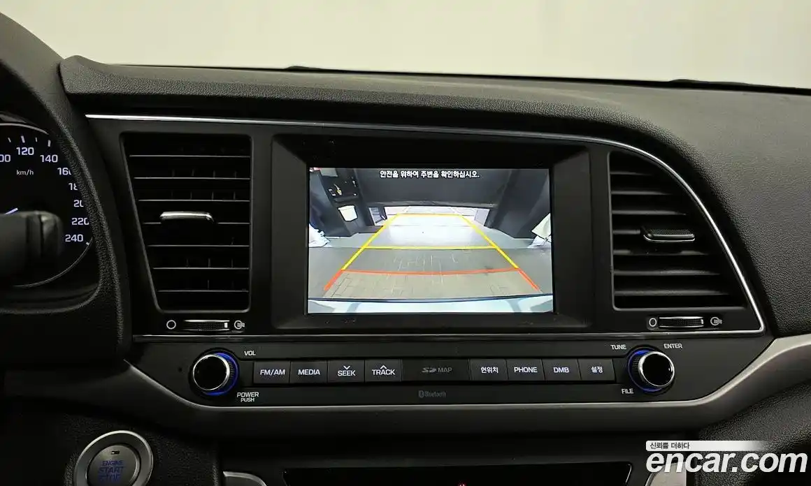 Hyundai Avante 2017 1.6 Автомат в Москве № 336029, фото 8