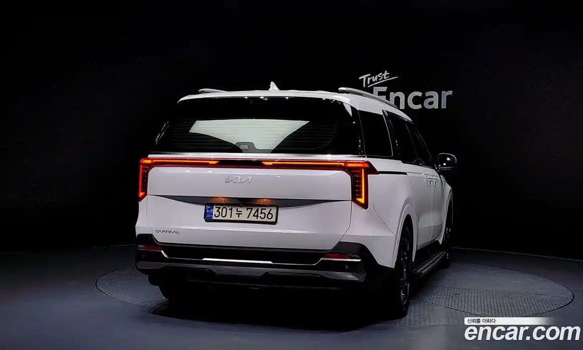 Kia Canival 2024 2.2 Автомат в Москве № 345937, фото 4