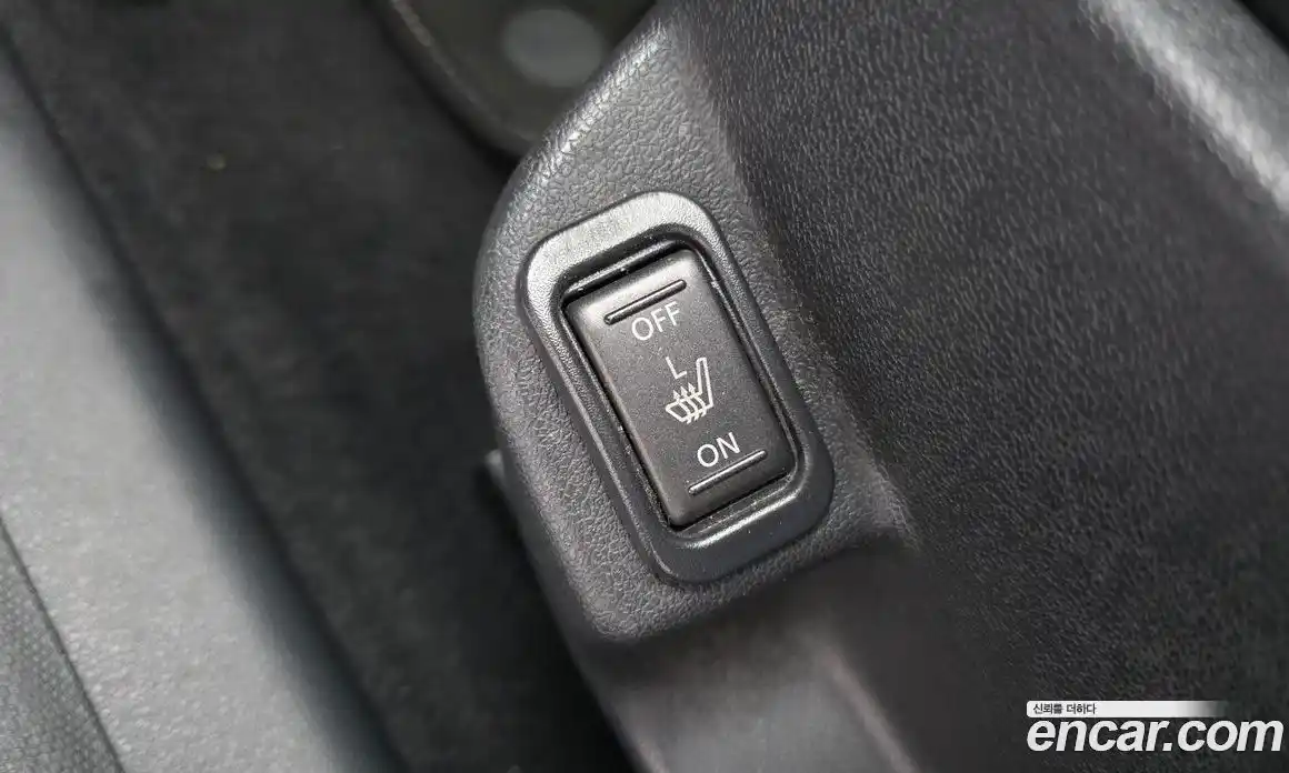 Renault SM3 2015 1.6 Автомат в Москве № 355927, фото 17