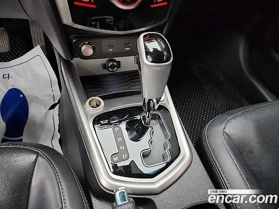 SsangYong TIBOLI 2015 1.6 Автомат в Москве № 35686, фото 8