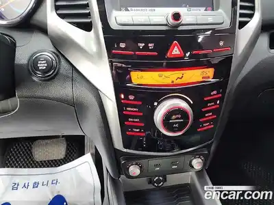 SsangYong TIBOLI 2015 1.6 Автомат в Москве № 35686, миниатюра 10