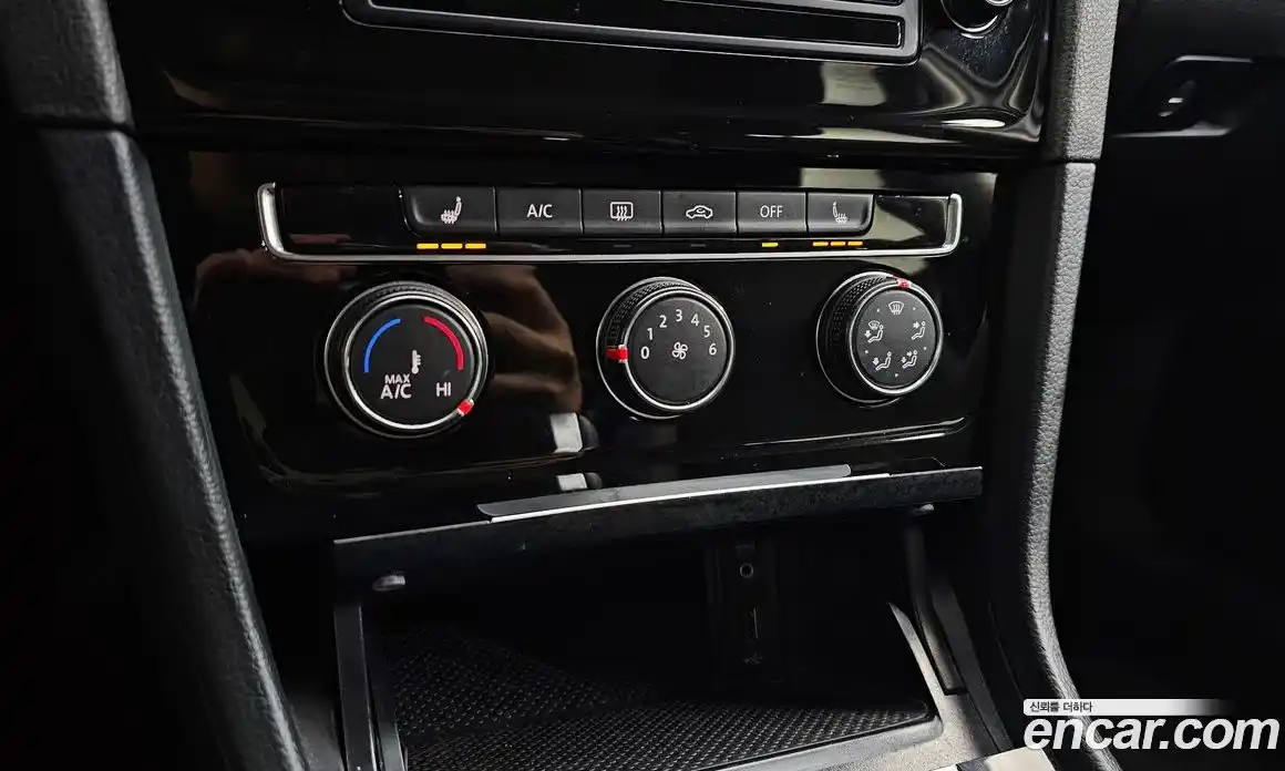 Volkswagen Golf 2015 1.6 Автомат в Москве № 358136, фото 18