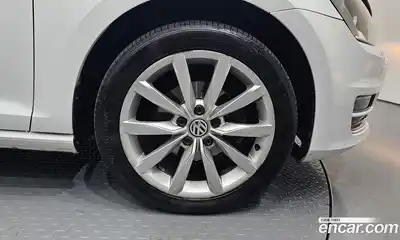 Volkswagen Golf 2015 1.6 Автомат в Москве № 358136, миниатюра 5