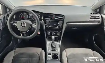 Volkswagen Golf 2015 1.6 Автомат в Москве № 358136, миниатюра 7
