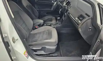 Volkswagen Golf 2015 1.6 Автомат в Москве № 358136, миниатюра 10