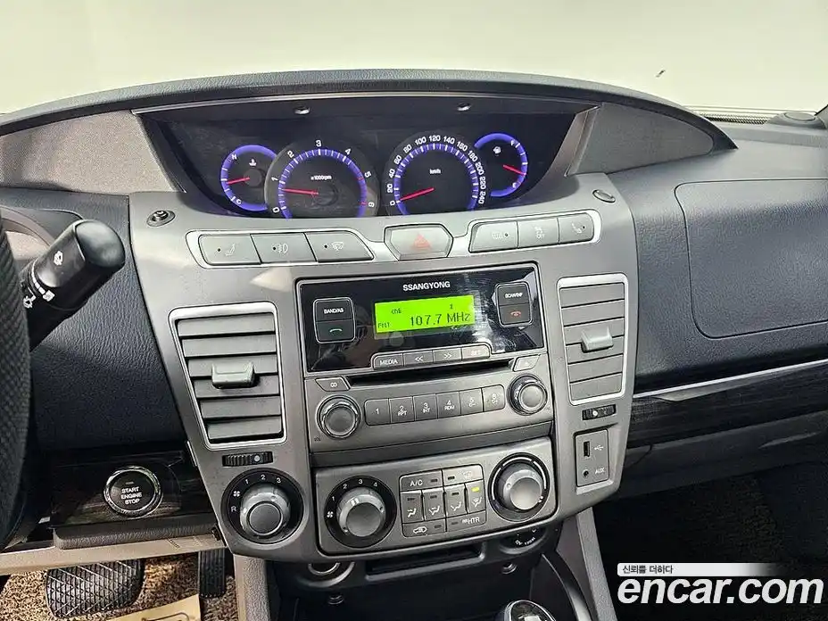 SsangYong Korando 2016 2.2 Автомат в Москве № 36188, фото 15