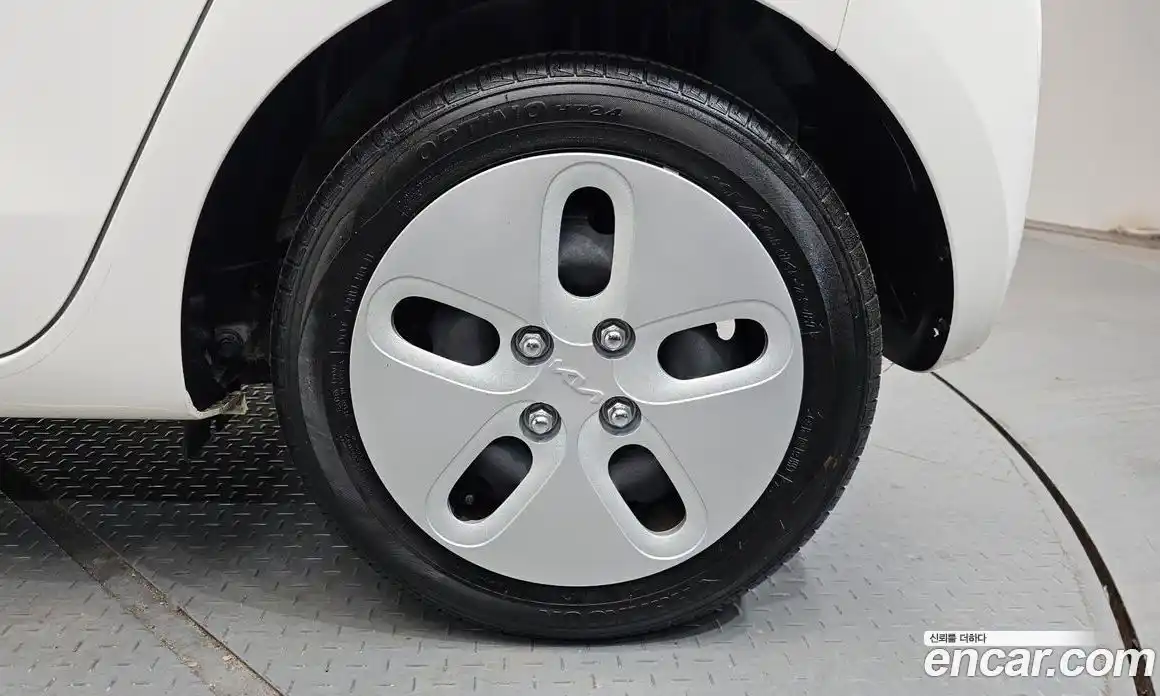 Kia Ray 2022 1.0 Автомат в Москве № 362726, фото 5