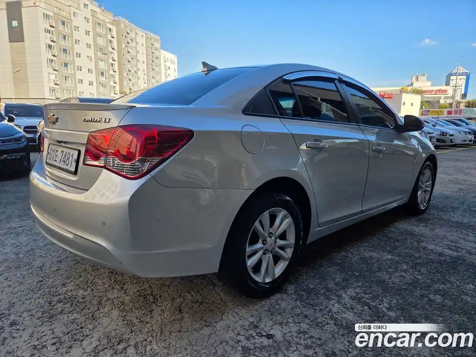 Chevrolet Cruze 2014 1.8 Автомат в Москве № 37016, фото 5