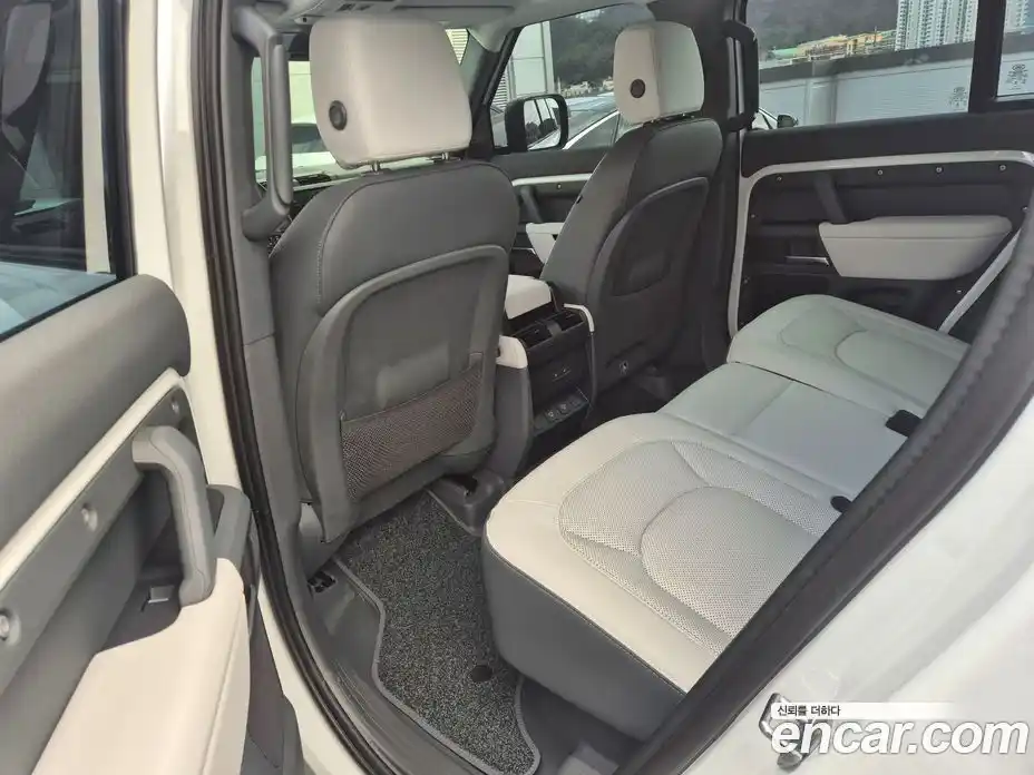 Land Rover Defender 2025 3.0 Автомат в Москве № 375138, фото 15