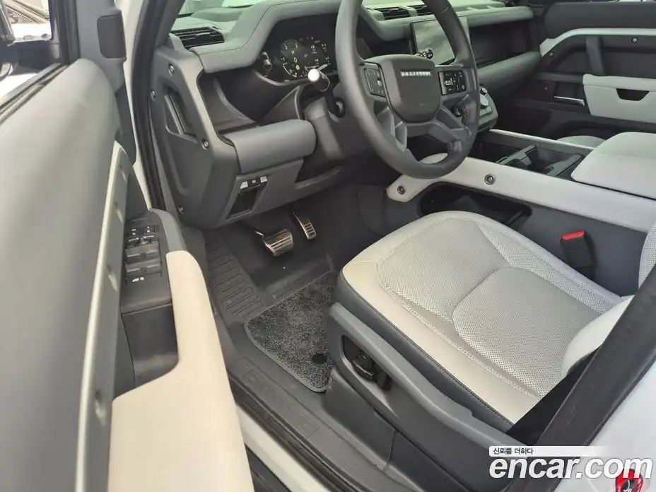 Land Rover Defender 2025 3.0 Автомат в Москве № 375138, фото 16