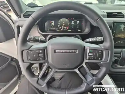Land Rover Defender 2025 3.0 Автомат в Москве № 375138, миниатюра 5