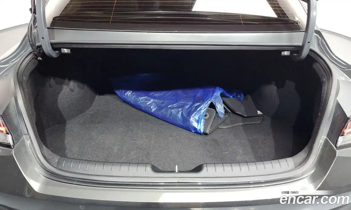 Hyundai Avante 2021 1.6 Автомат в Москве № 382134, фото 20