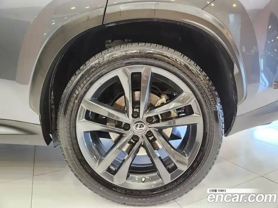 Lexus NX 2023 2.5 Вариатор в Москве № 382403, фото 6