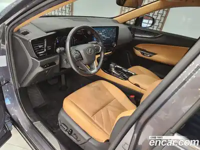 Lexus NX 2023 2.5 Вариатор в Москве № 382403, миниатюра 8