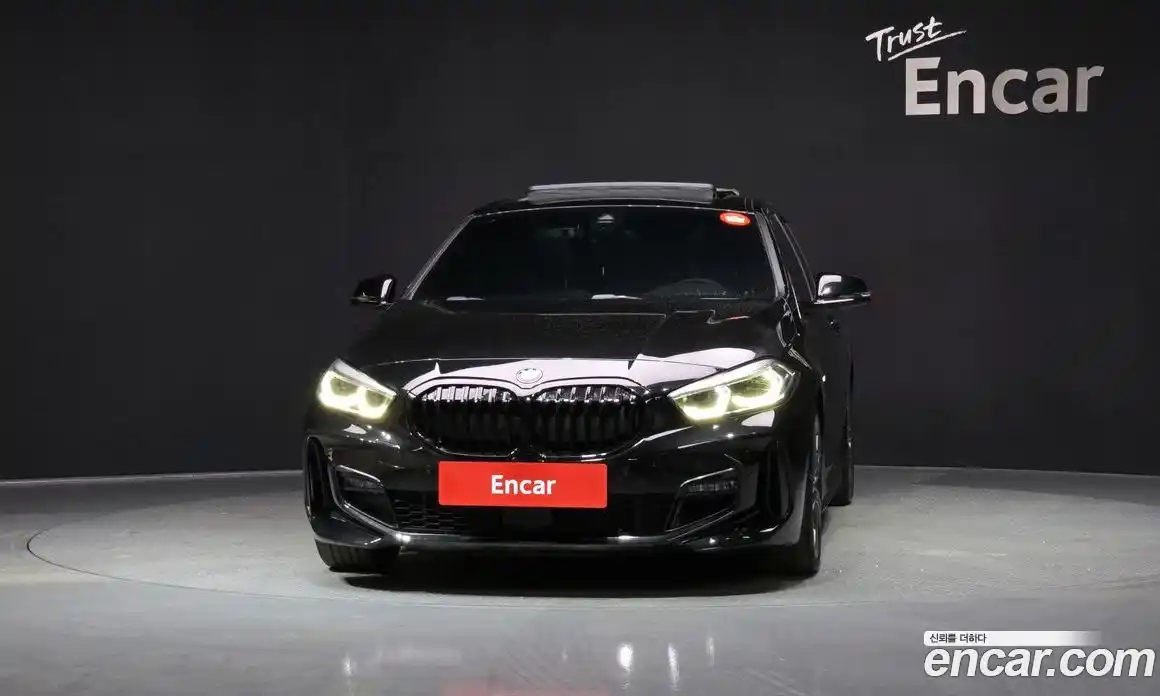 BMW 1-Series 2023 2.0 Автомат в Москве № 385617, фото 3