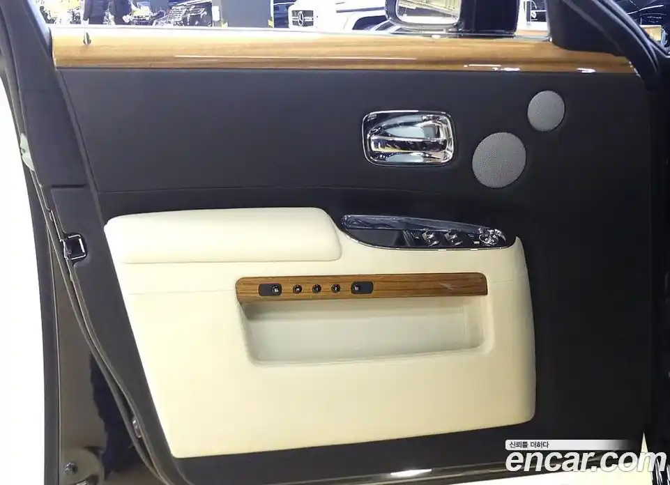 Rolls-Royce Ghost 2016 6.6 Автомат в Москве № 387502, фото 11