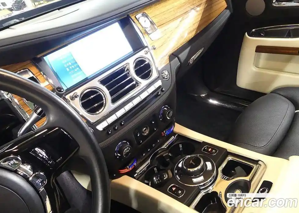 Rolls-Royce Ghost 2016 6.6 Автомат в Москве № 387502, фото 13