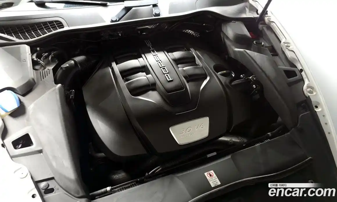 Porsche Cayenne 2014 3.0 Автомат в Москве № 392250, фото 6