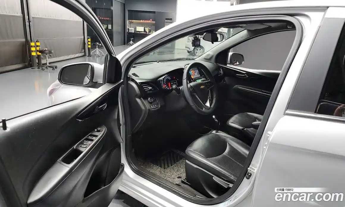 Chevrolet Spark 2017 1.0 Автомат в Москве № 40670, фото 11