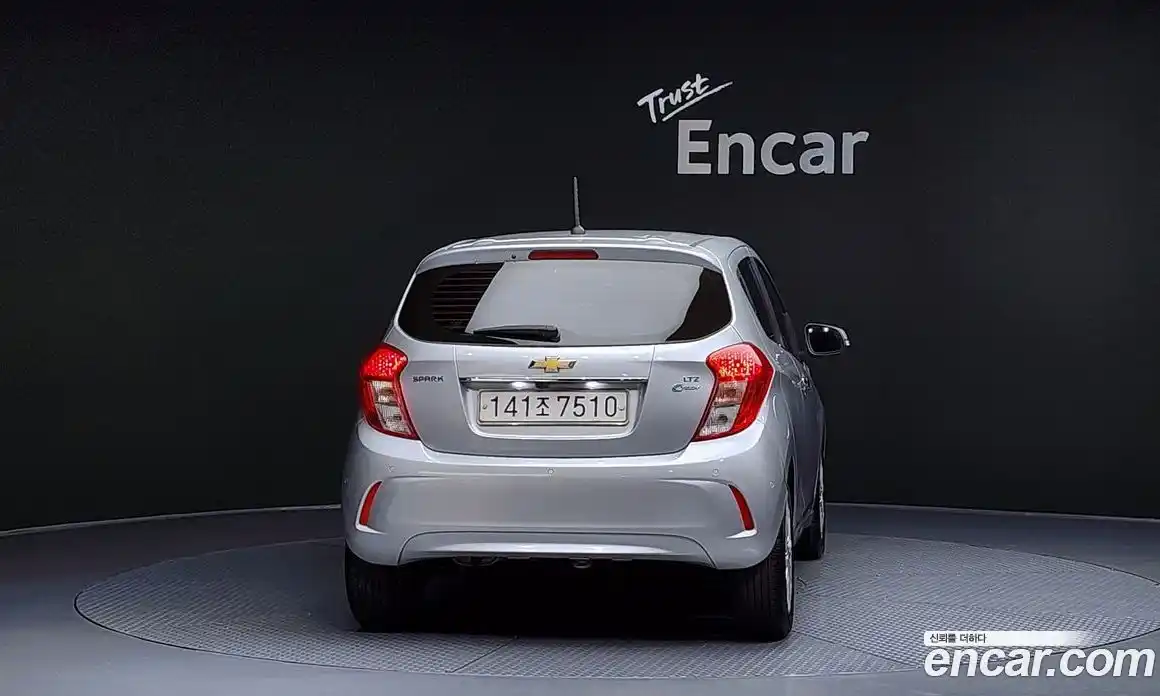 Chevrolet Spark 2017 1.0 Автомат в Москве № 40670, фото 4