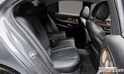 Mercedes-Benz E-Class 2020 2.0 Автомат в Москве № 413500, миниатюра 12