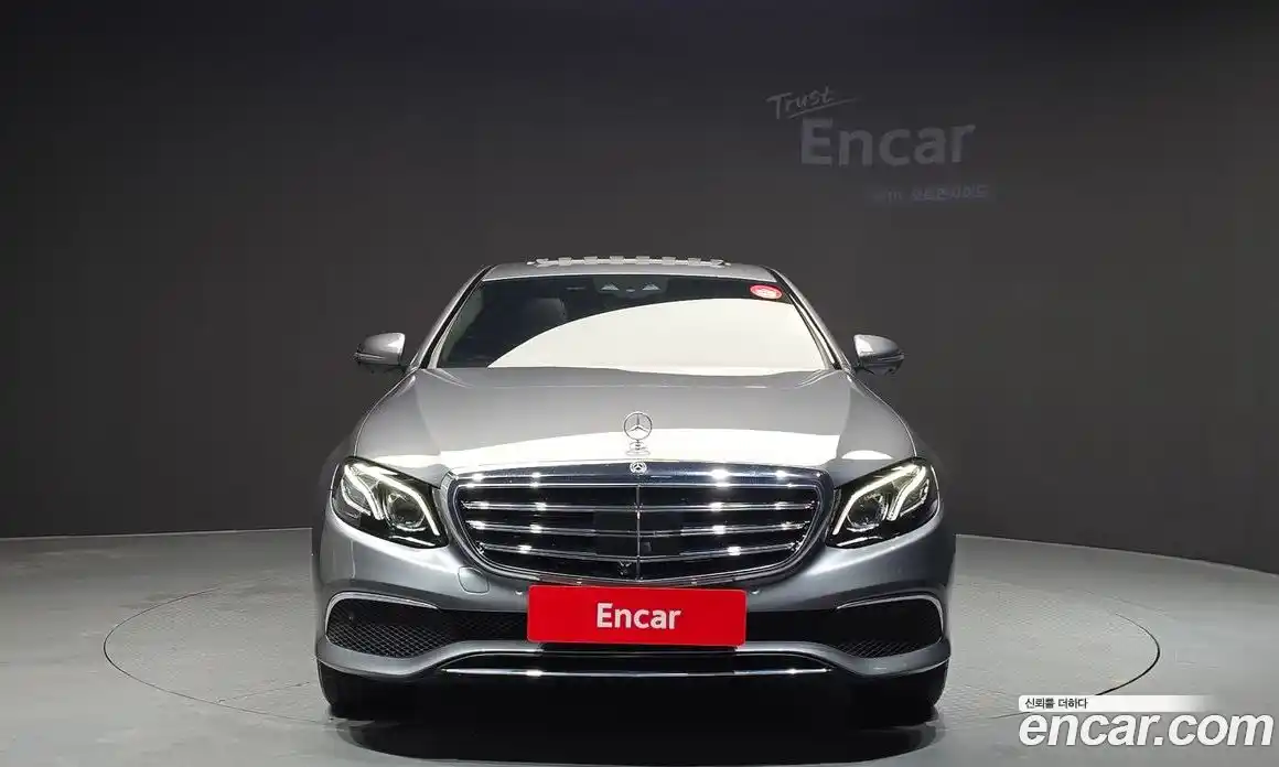 Mercedes-Benz E-Class 2020 2.0 Автомат в Москве № 413500, фото 3