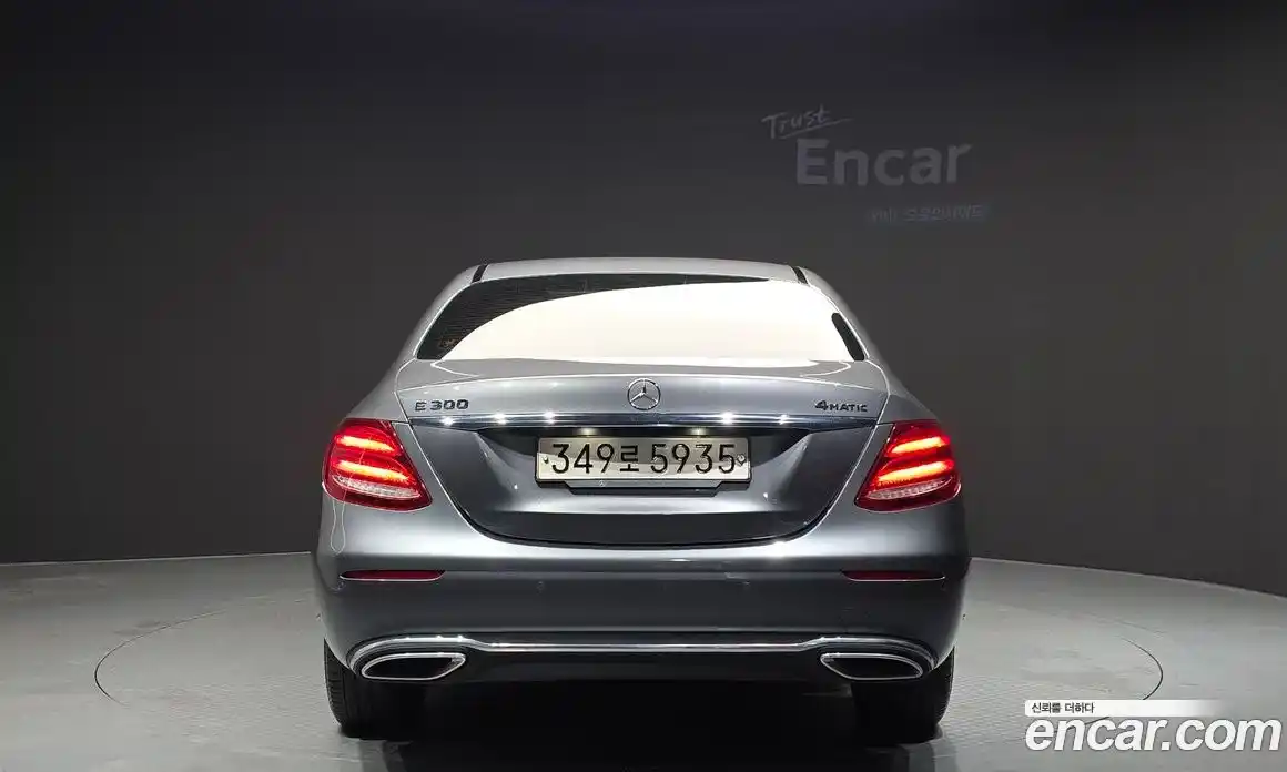 Mercedes-Benz E-Class 2020 2.0 Автомат в Москве № 413500, фото 4