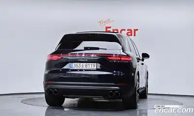 Porsche Cayenne 2021 3.0 Автомат в Москве № 430796, миниатюра 4