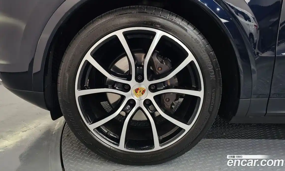 Porsche Cayenne 2021 3.0 Автомат в Москве № 430796, фото 5