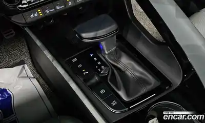 Hyundai Avante 2024 1.6 Автомат в Москве № 449420, миниатюра 9