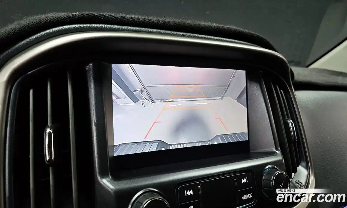 Chevrolet Colorado 2022 3.6 Автомат в Москве № 454841, фото 15