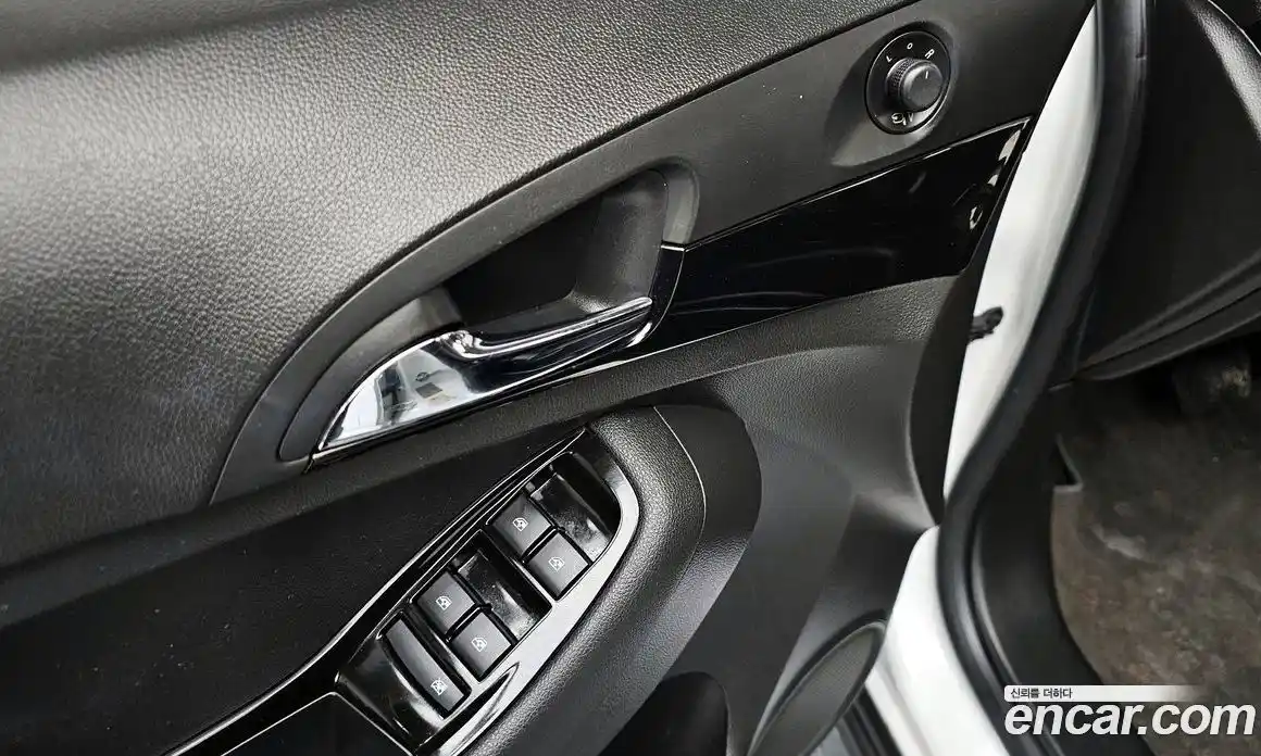 Chevrolet Orlando 2015 2.0 Автомат в Москве № 455401, фото 16