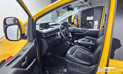 Hyundai Staria 2022 3.5 Автомат в Москве № 458417, миниатюра 10