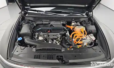 Hyundai Grandeur 2023 1.6 Автомат в Москве № 458422, миниатюра 5