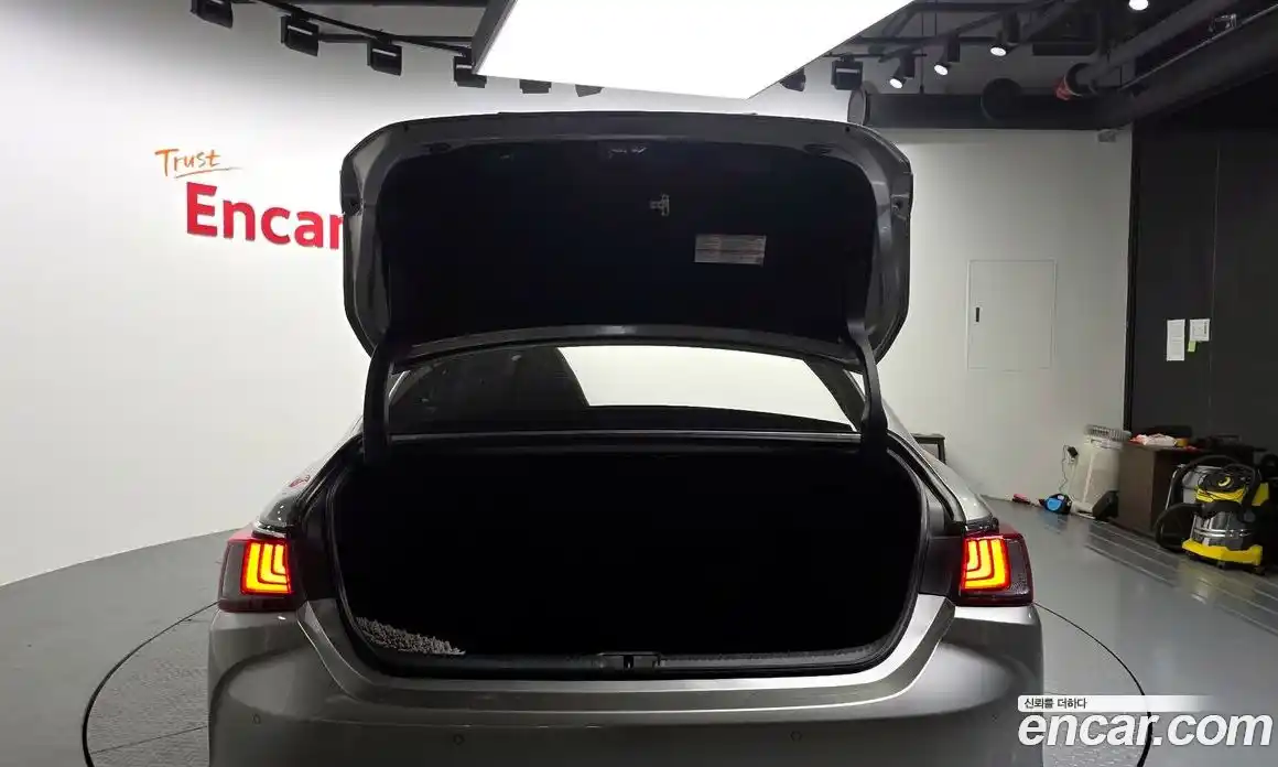 Lexus ES 2019 2.5 Автомат в Москве № 466009, фото 20