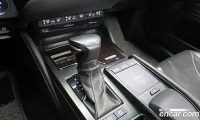 Lexus ES 2019 2.5 Автомат в Москве № 466009, миниатюра 9